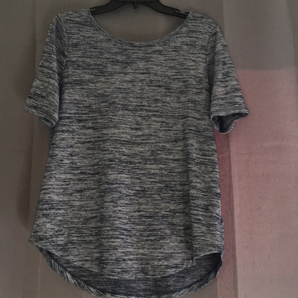 Beautiful gap maternity top M